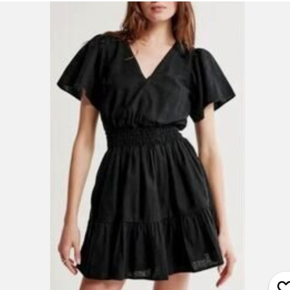 Abercrombie Cinched Waist V-Neck Linen Blend Short Sleeve Black Mini Dress